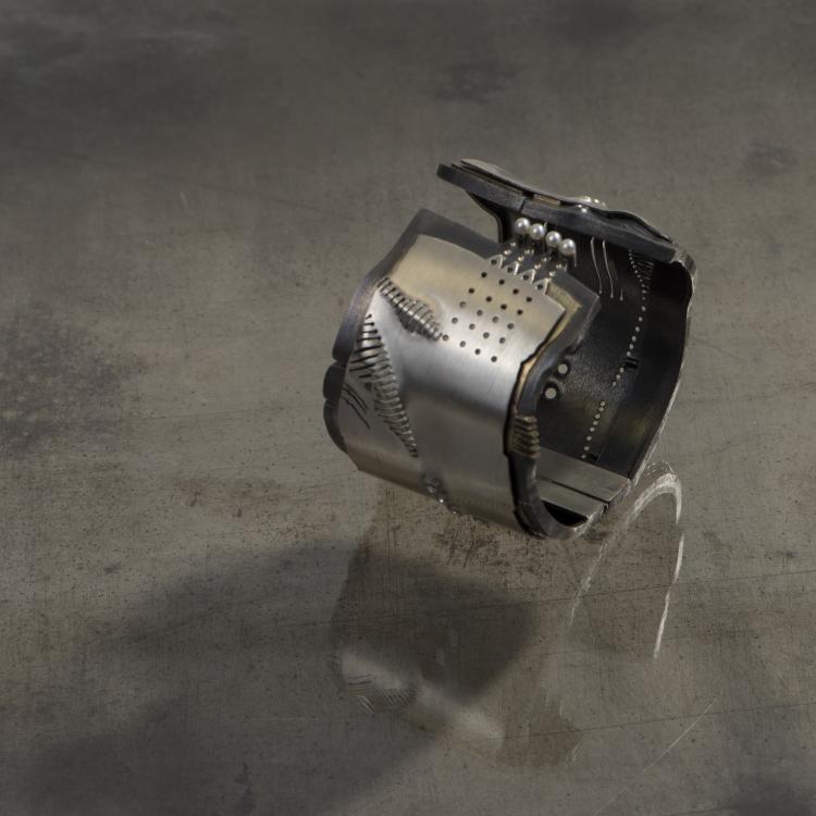 Bild 4 zu Objekt, Armreif, um 1972 , 148B 378