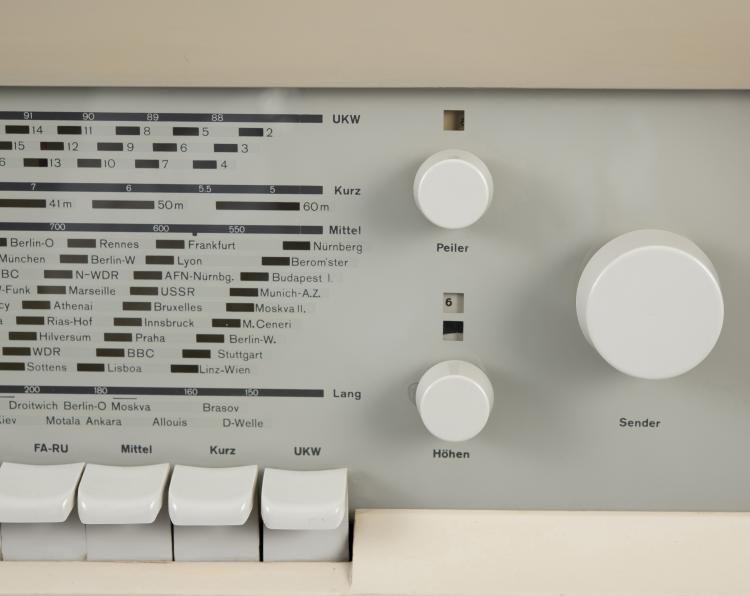 Bild 6 zu Objekt, Zwei Lautsprecher 'L1', 1957, Braun AG, Frankfurt am Main, 148A 269