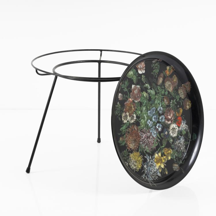 Bild 1 zu Objekt, Tablett 'Fiori' auf Untergestell, 1950er Jahre, Fornasetti, Mailand, 148A 287