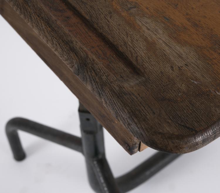 Bild 2 zu Objekt, Schultisch mit Stuhl, 1930/40er Jahre, Ateliers Jean Prouv&eacute;, Maxeville, 148A 322