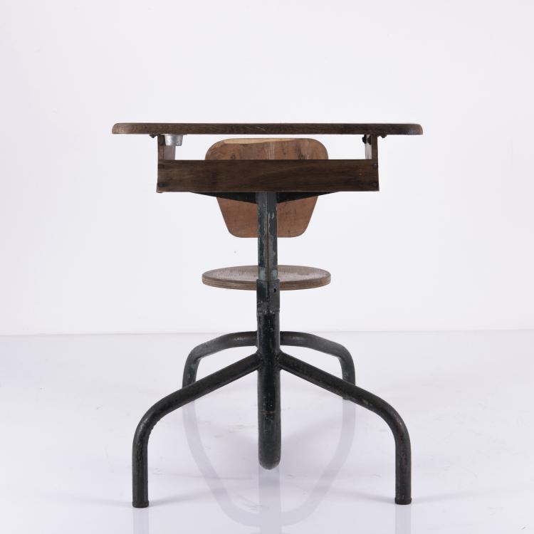 Bild 3 zu Objekt, Schultisch mit Stuhl, 1930/40er Jahre, Ateliers Jean Prouv&eacute;, Maxeville, 148A 322