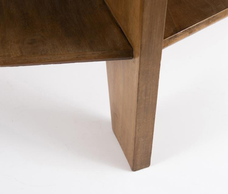 Bild 4 zu Objekt, Anthroposophischer Sofatisch '386', 1928/29, Kayser-M&ouml;belwerkst&auml;tten, Stuttgart-Cannstadt, 148A 206