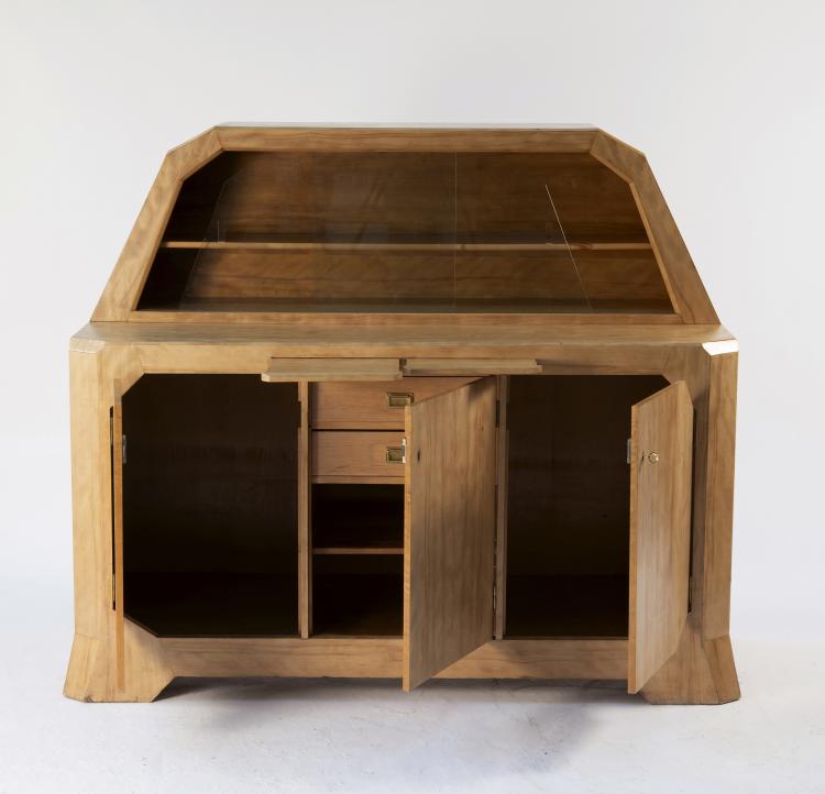 Bild 2 zu Objekt, Anthroposophisches Buffet, 1930er Jahre, Schiller M&ouml;bel Stuttgart-Cannstadt, 148A 210