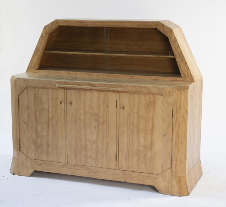 Bild 4 zu Objekt, Anthroposophisches Buffet, 1930er Jahre, Schiller M&ouml;bel Stuttgart-Cannstadt, 148A 210