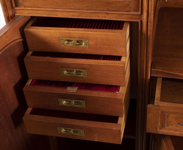 Bild 2 zu Objekt, Buffet, c. 1910, Gaillard, Eug&egrave;ne, 147B 665