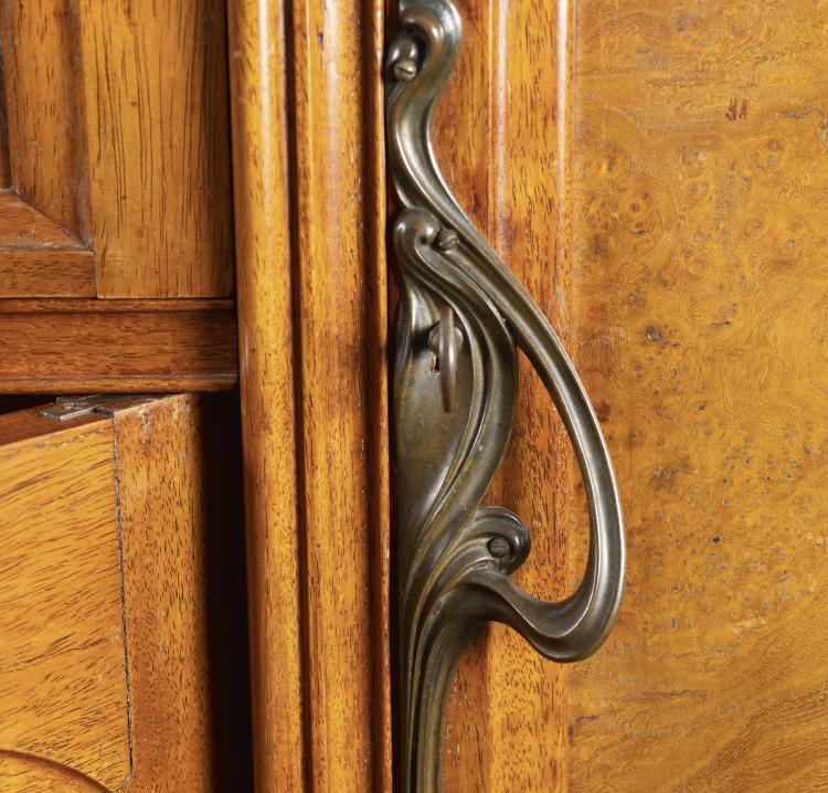 Bild 4 zu Objekt, Buffet, c. 1910, Gaillard, Eug&egrave;ne, 147B 665