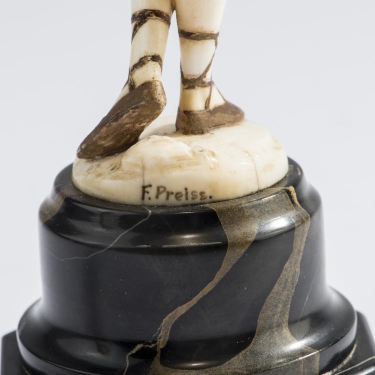 Bild 6 zu Objekt, 'Badende mit Sonnenschirm', 1920er Jahre, 147B 395