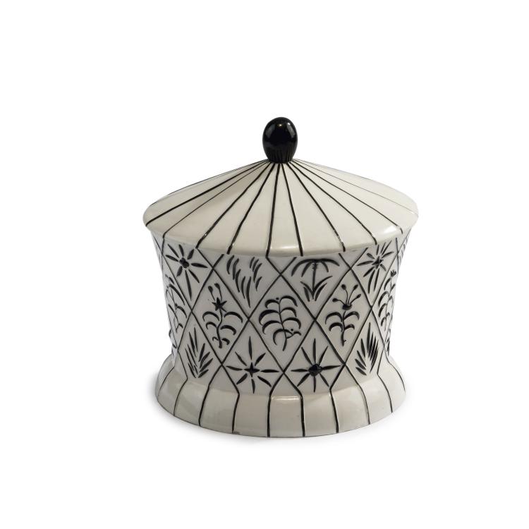 Hauptbild zu Objekt, Deckeldose, um 1916, Vereinigte Wiener und Gmundner Keramik, 148A 78