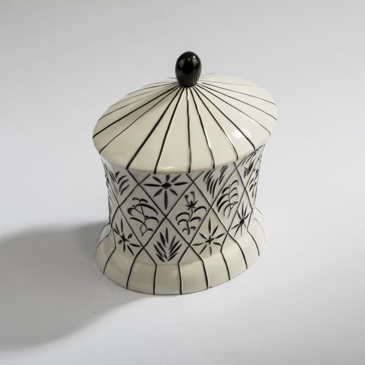 Bild 1 zu Objekt, Deckeldose, um 1916, Vereinigte Wiener und Gmundner Keramik, 148A 78