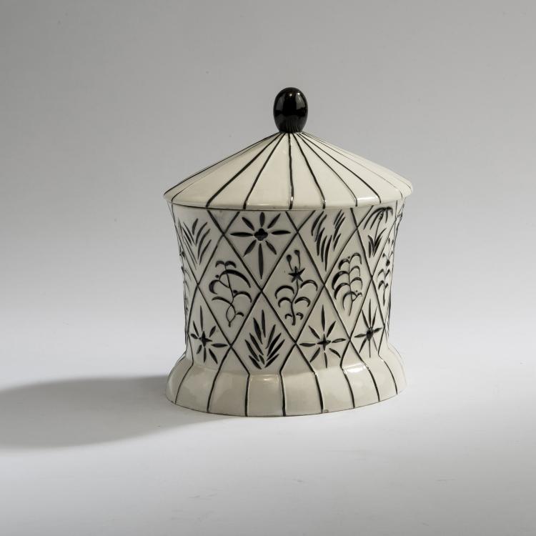 Bild 2 zu Objekt, Deckeldose, um 1916, Vereinigte Wiener und Gmundner Keramik, 148A 78