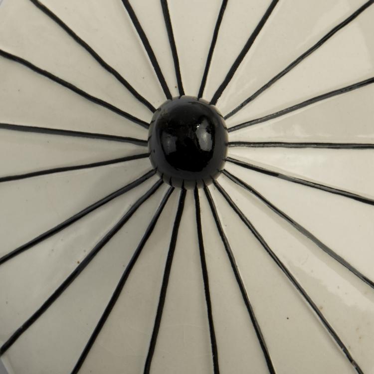 Bild 5 zu Objekt, Deckeldose, um 1916, Vereinigte Wiener und Gmundner Keramik, 148A 78