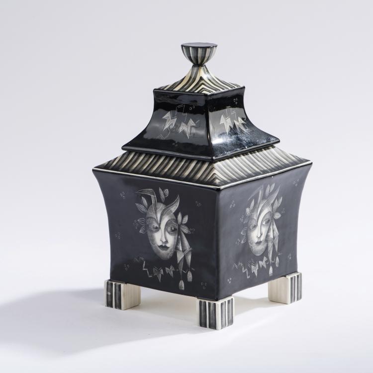 Hauptbild zu Objekt, Deckeldose 'Kopf', um 1920, Vereinigte Wiener und Gmundner Keramik, 148A 81