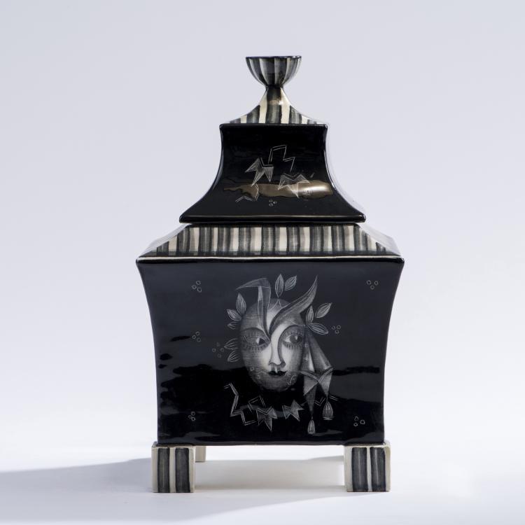 Bild 2 zu Objekt, Deckeldose 'Kopf', um 1920, Vereinigte Wiener und Gmundner Keramik, 148A 81