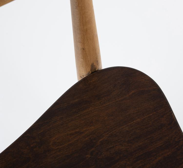 Bild 6 zu Objekt, Zwei Armlehnsessel 'Portex', 1944, Thonet, Wien, 148A 109