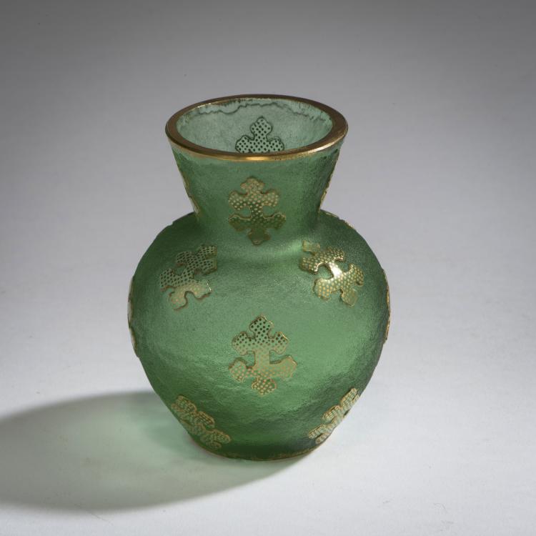 Hauptbild zu Objekt, Vase 'Croix de Lorraine', um 1895, Daum Fr&egrave;res, Nancy, 147B 94