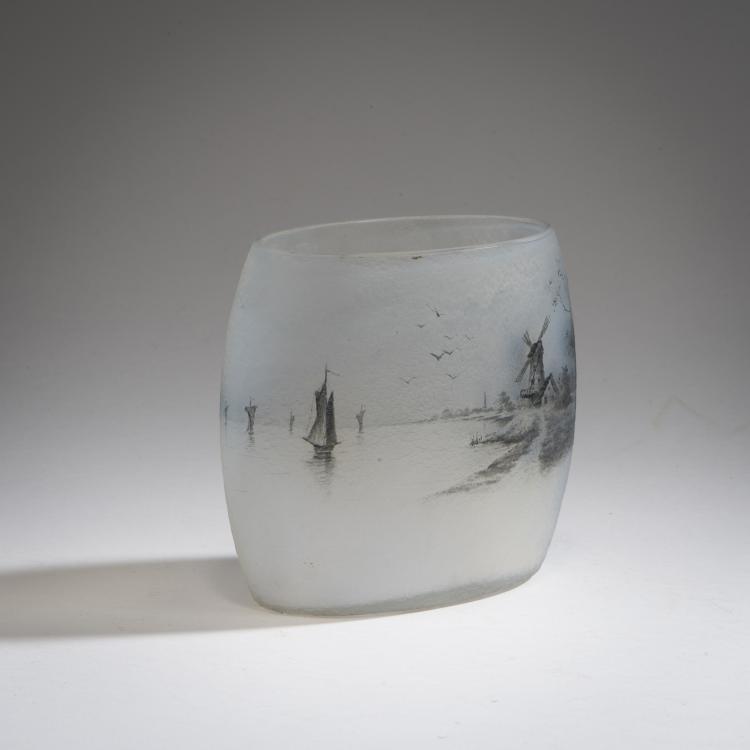 Bild 1 zu Objekt, Vase 'Paysage Delft', 1899, Daum Fr&egrave;res, Nancy, 147B 99