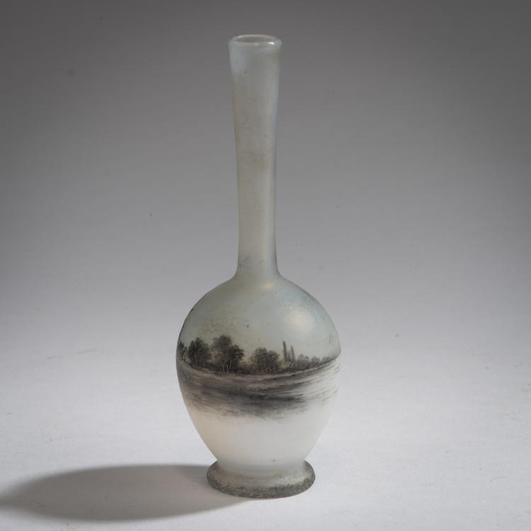 Bild 2 zu Objekt, Miniature vase 'Paysage Delft', 1899, Daum Fr&egrave;res, Nancy, 147B 100