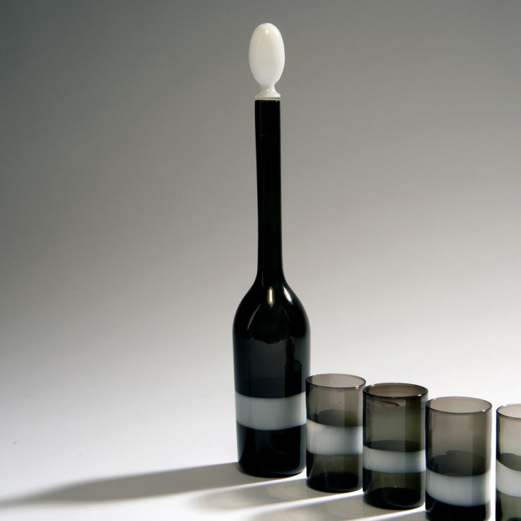 Bild 1 zu Objekt, 'Morandiana III' carafe with four jars , 1949/50, Gio Ponti, Venini & C., Murano, 149C 560