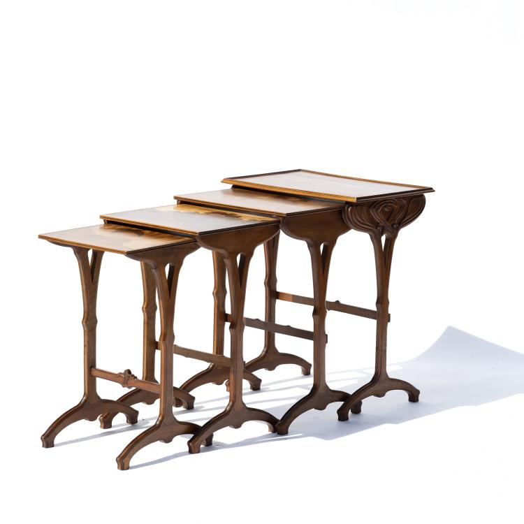 Bild 2 zu Objekt, Four nesting tables 'Gauloise', c. 1918, Gall&eacute;, Etablissements, Nancy, 147B 670