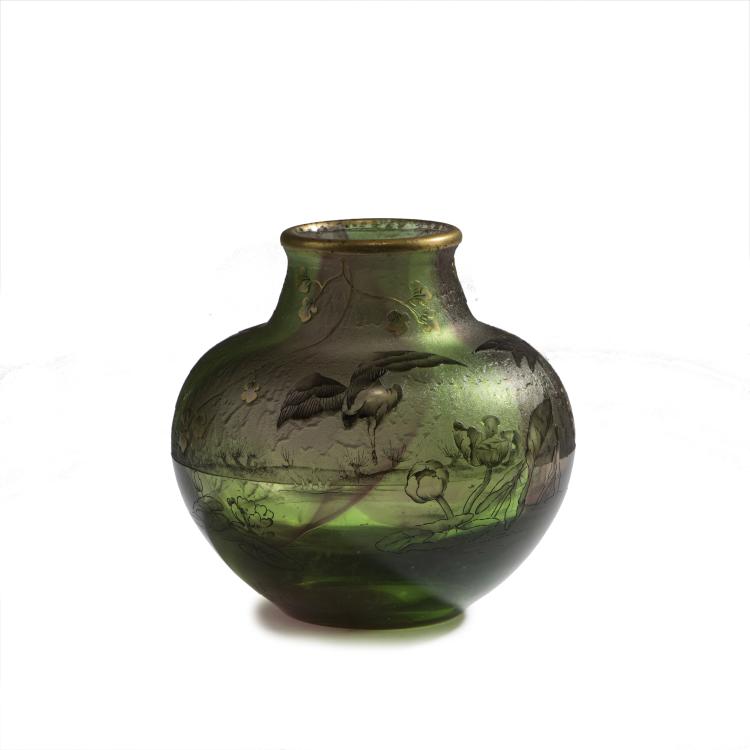 Bild 1 zu Objekt, Vase 'Poterie kabyle a decor de herons et marais', 1895, Daum Fr&egrave;res, Nancy, 147B 90