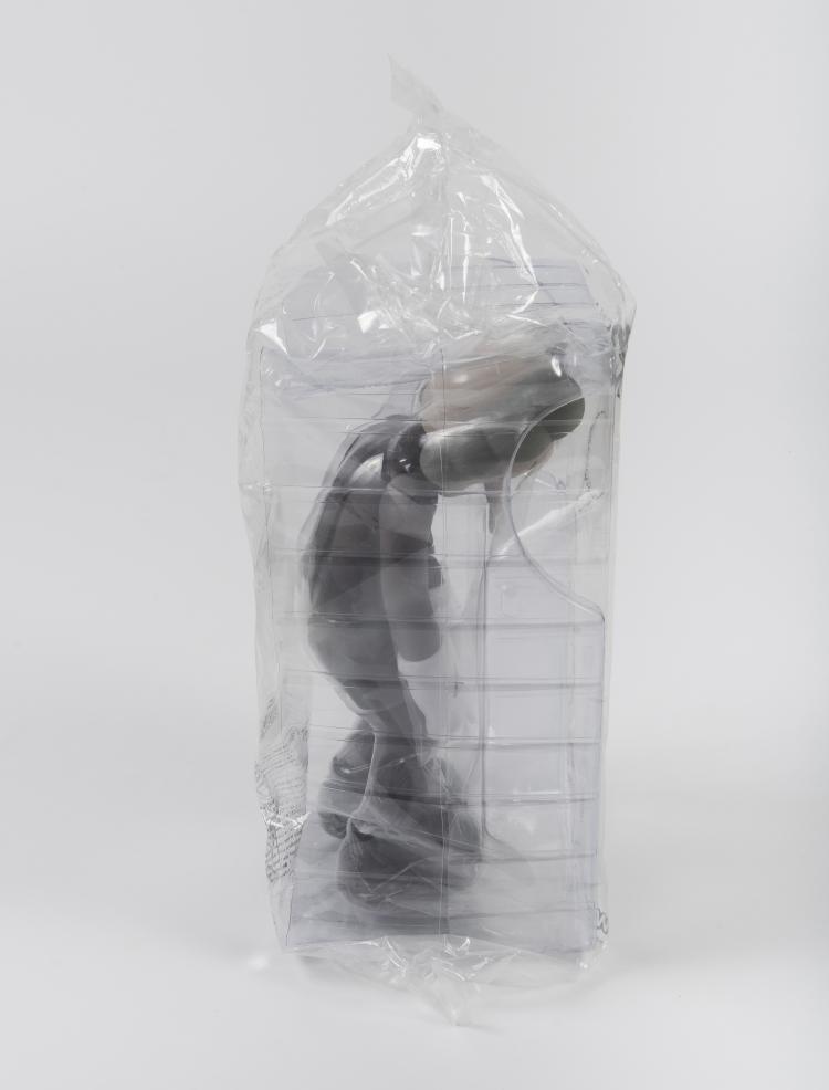 Bild 1 zu Objekt, 'KAWS small lie', 2017, 148C 551