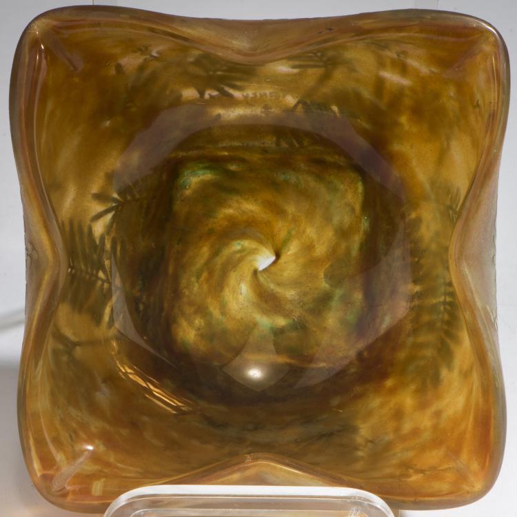 Bild 3 zu Objekt, 'Mimosas' bowl, c. 1902, Daum Fr&egrave;res, Nancy, 147B 105