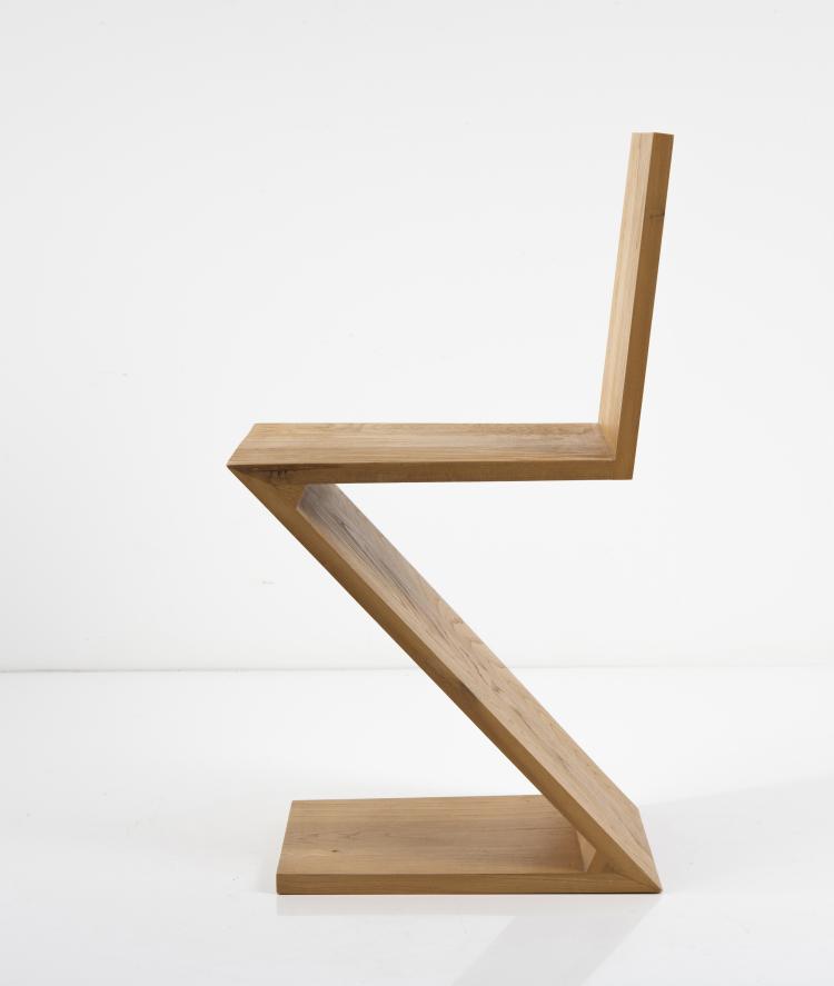 Bild 1 zu Objekt, Stuhl 'ZigZag', 1932-34, Gerrit Rietveld, Cassina, Mailand, 149B 309