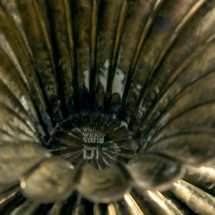 Bild 2 zu Objekt, Kleine Fu&szlig;schale, um 1920, Wiener Werkst&auml;tte, 148A 87