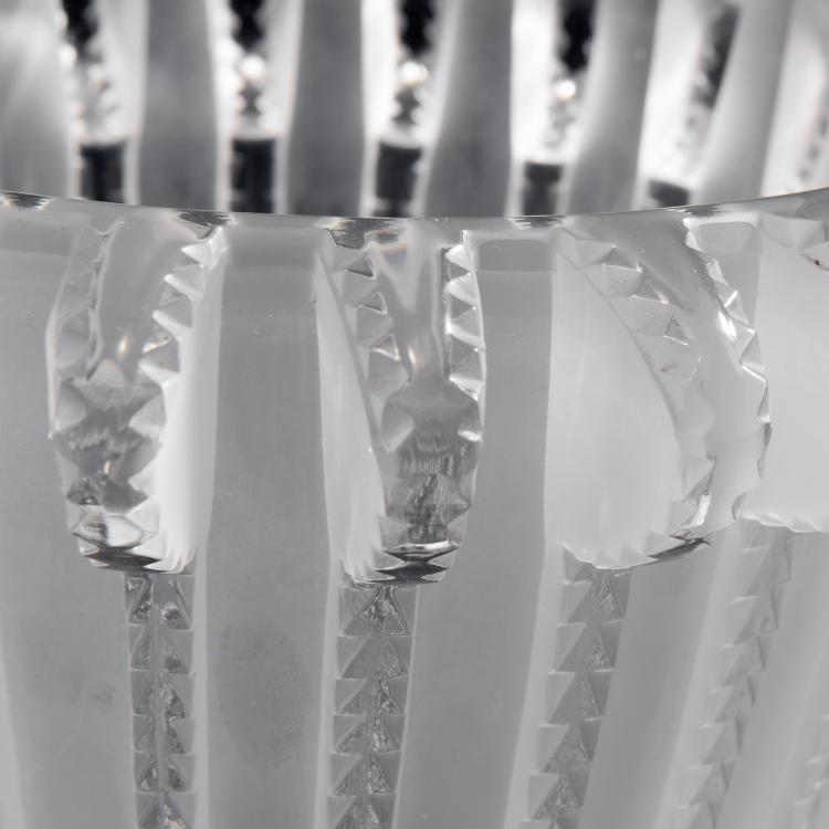 Bild 2 zu Objekt, 'Royat' vase, 1936, Lalique, Ren&eacute;, Wingen-sur-Moder, 147A 62