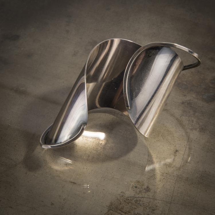 Bild 4 zu Objekt, 'Atomic' bangle, c. 1948, 148B 484