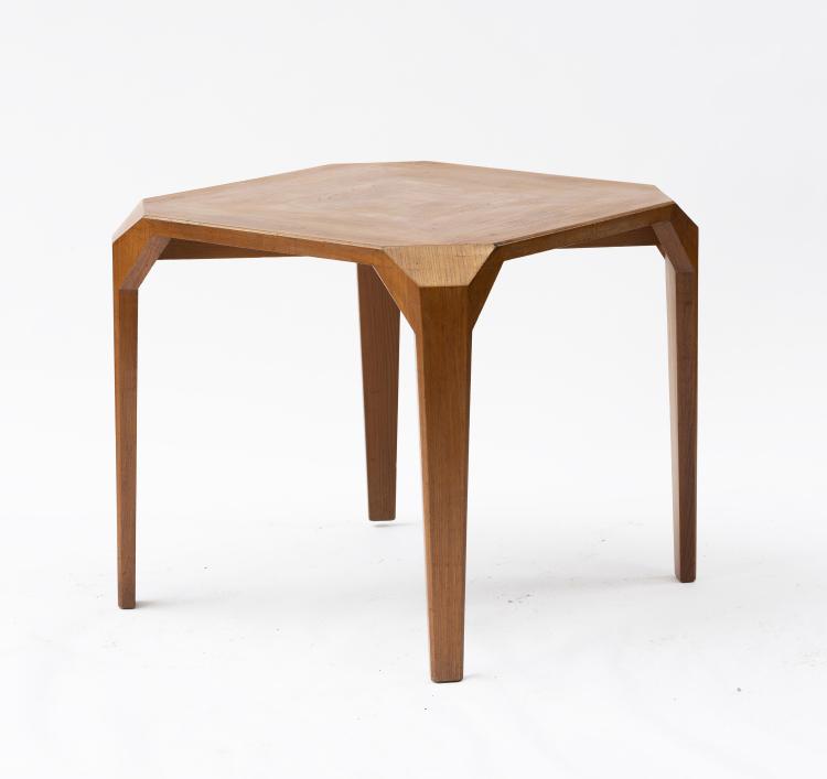 Bild 2 zu Objekt, Anthroposophischer Tisch, 1930er Jahre , Schiller-M&ouml;bel, Stuttgart-Cannstadt, 148A 202