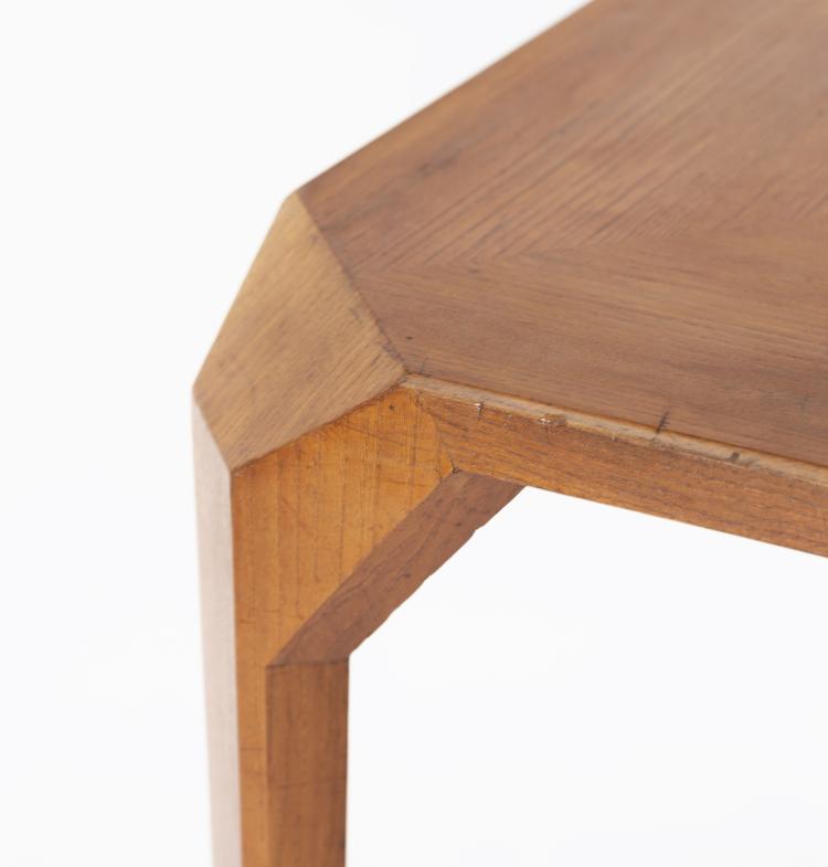 Bild 4 zu Objekt, Anthroposophischer Tisch, 1930er Jahre , Schiller-M&ouml;bel, Stuttgart-Cannstadt, 148A 202