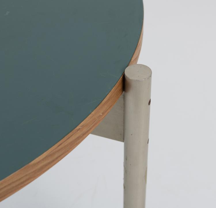 Bild 11 zu Objekt, Beistelltisch aus dem 'Parco dei Principi'-Hotel in Rom, um 1964, Cassina, Mailand (zugeschrieben), 148A 301