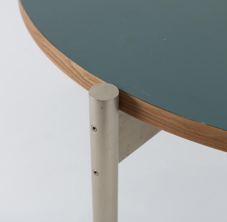 Bild 12 zu Objekt, Beistelltisch aus dem 'Parco dei Principi'-Hotel in Rom, um 1964, Cassina, Mailand (zugeschrieben), 148A 301