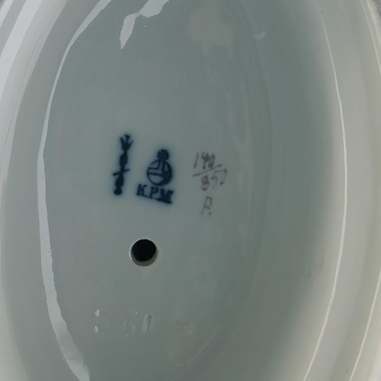 Bild 2 zu Objekt, 'Gote' aus dem Hochzeitszug, 1910, Berlin, KPM, 148A 45