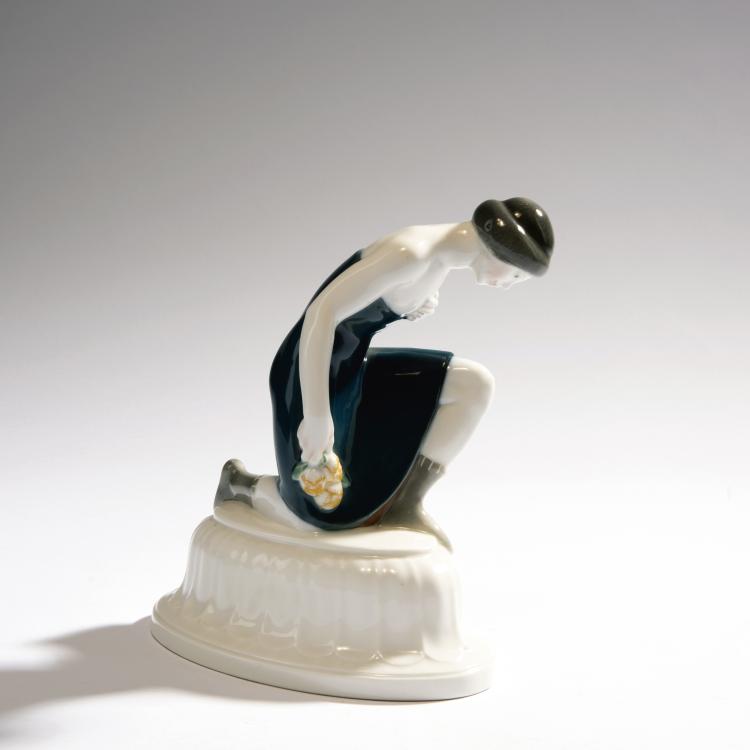 Hauptbild zu Objekt, 'Kniender Kurde' aus dem Hochzeitszug, 1910, Berlin, KPM, 148A 49