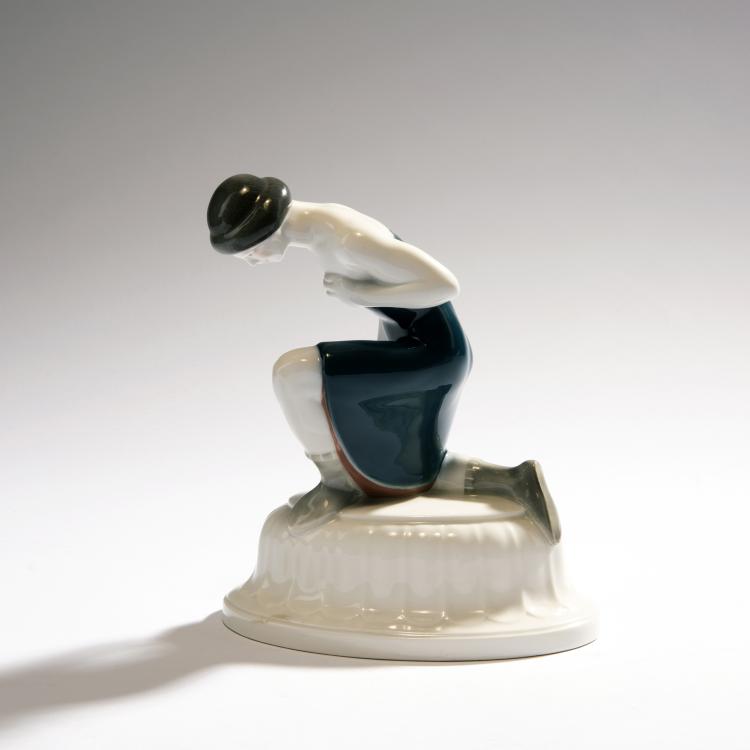 Bild 1 zu Objekt, 'Kniender Kurde' aus dem Hochzeitszug, 1910, Berlin, KPM, 148A 49