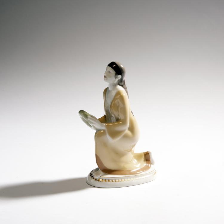 Bild 1 zu Objekt, 'Kniende Kaukasierin' aus dem Hochzeitszug, 1910, Berlin, KPM, 148A 55