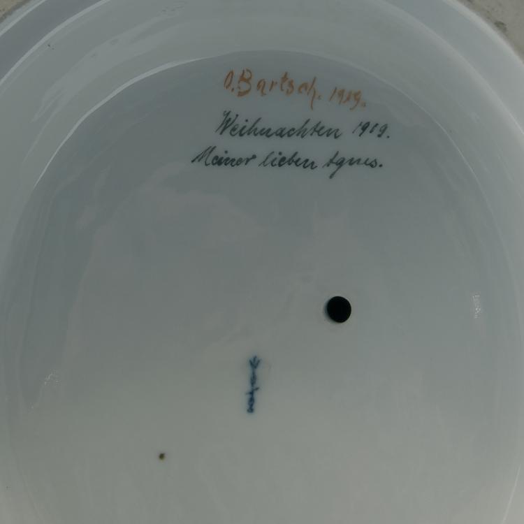 Bild 2 zu Objekt, 'Zwei Griechinnen' aus dem Hochzeitszug, 1909, Berlin, KPM, 148A 40