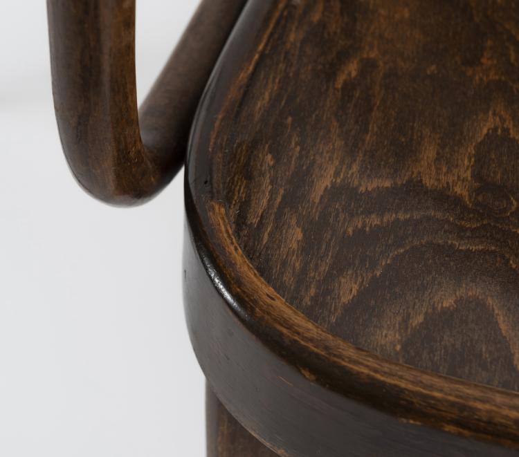 Bild 15 zu Objekt, Zwei Armlehnst&uuml;hle 'A811/1F', um 1930, Thonet, Wien, 148A 108