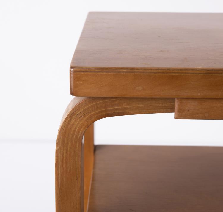 Bild 2 zu Objekt, Beistelltisch 'Radio table', um 1935, Artek, Helsinki, 148A 226