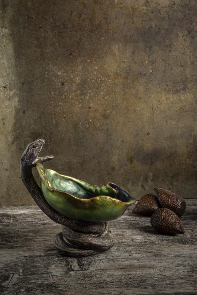 Bild 7 zu Objekt, Bowl with snake, 1900-1918, Zsolnay, Vilmos, P&eacute;cs, 150B 583