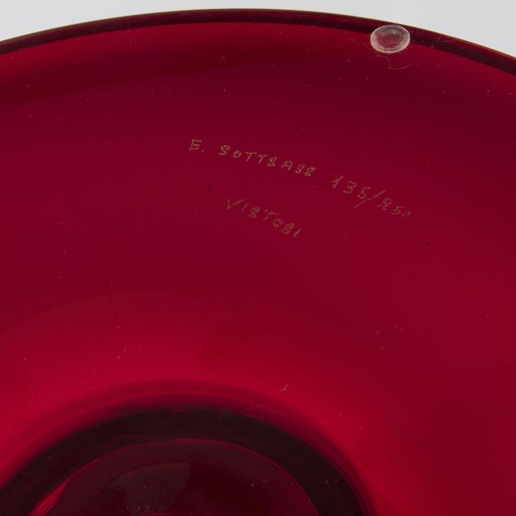 Bild 2 zu Objekt, Footed 'Schiavona' bowl, 1974, Ettore Sottsass, Vistosi, Murano; Artemide, Mailand, 149A 123