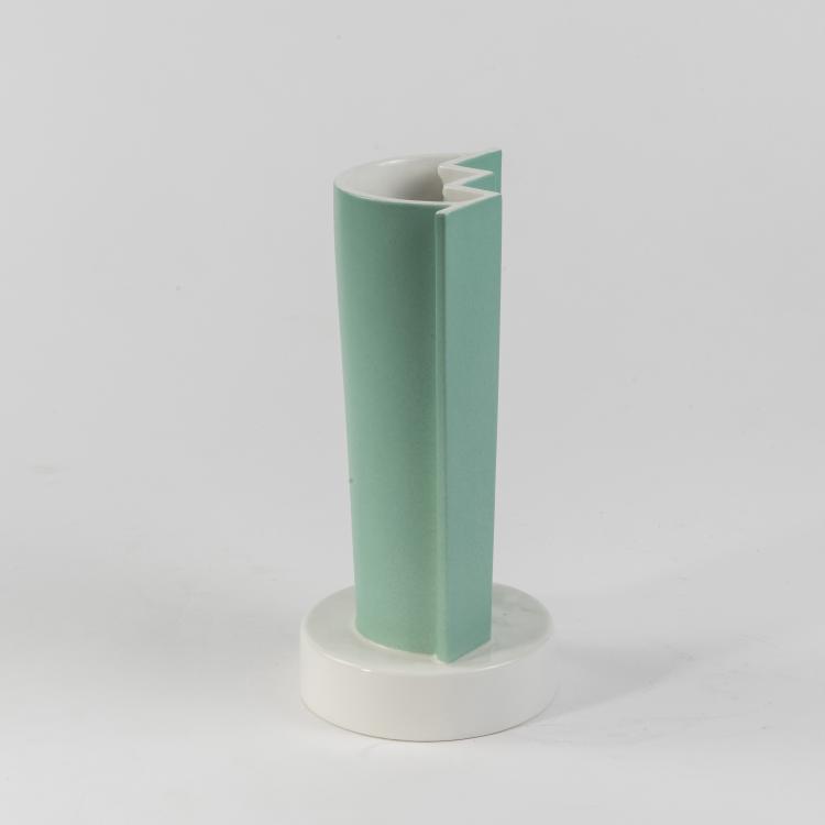 Bild 2 zu Objekt, 'ET1' vase, 1990, Ettore Sottsass, Sarri, Alessio, Sesto Fiorentino, 149A 109