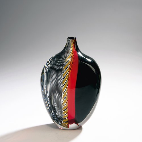 Unique vase, 1987