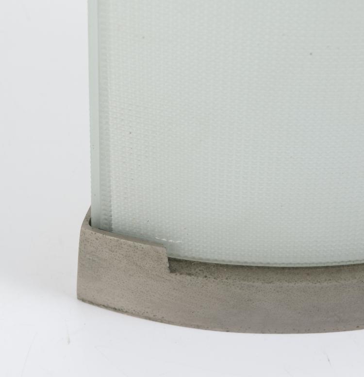 Bild 1 zu Objekt, 'Pirellone' floor lamp, 1967, Gio Ponti, Fontana Arte, Mailand, 149A 168