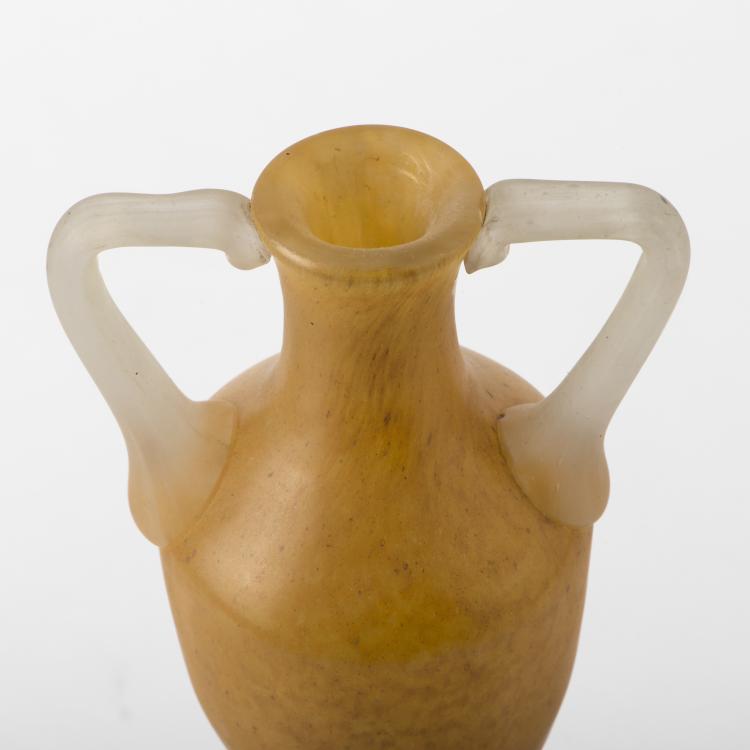 Bild 2 zu Objekt, Henkelvase, um 1910, Daum Fr&egrave;res, Nancy, 150B 148