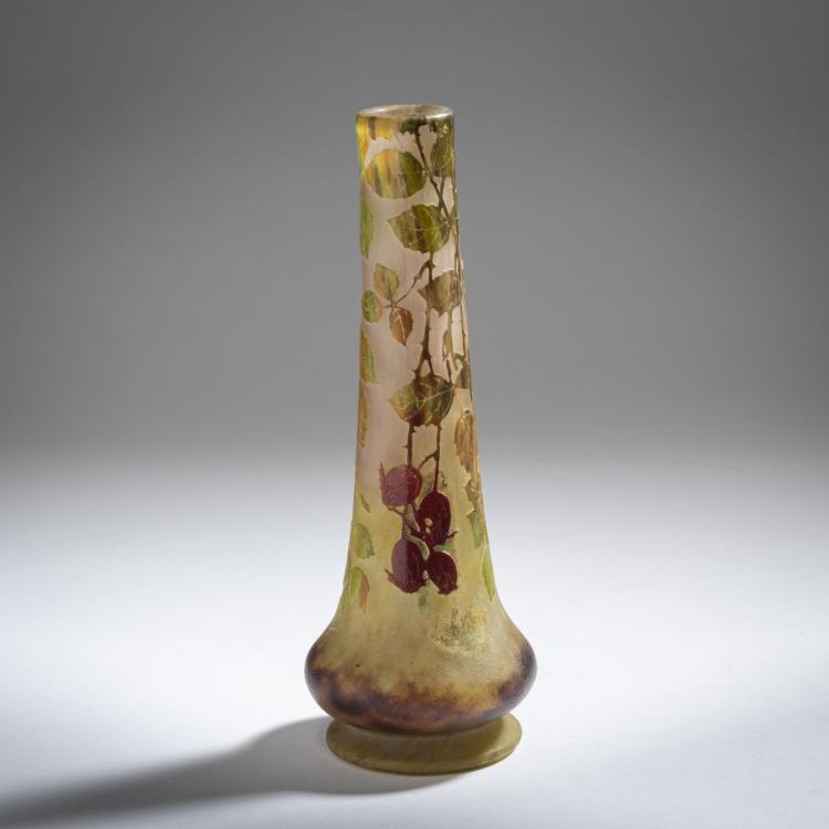 Hauptbild zu Objekt, 'Les fruits rouges de l'Eglantier' vase, 1913, Henri Berg&eacute;, Daum Fr&egrave;res, Nancy, 150B 161