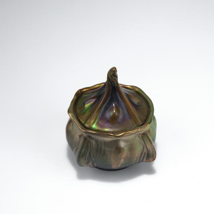 Bild 1 zu Objekt, Deckeldose, 1906-18, Zsolnay, Vilmos, P&eacute;cs, 150B 582