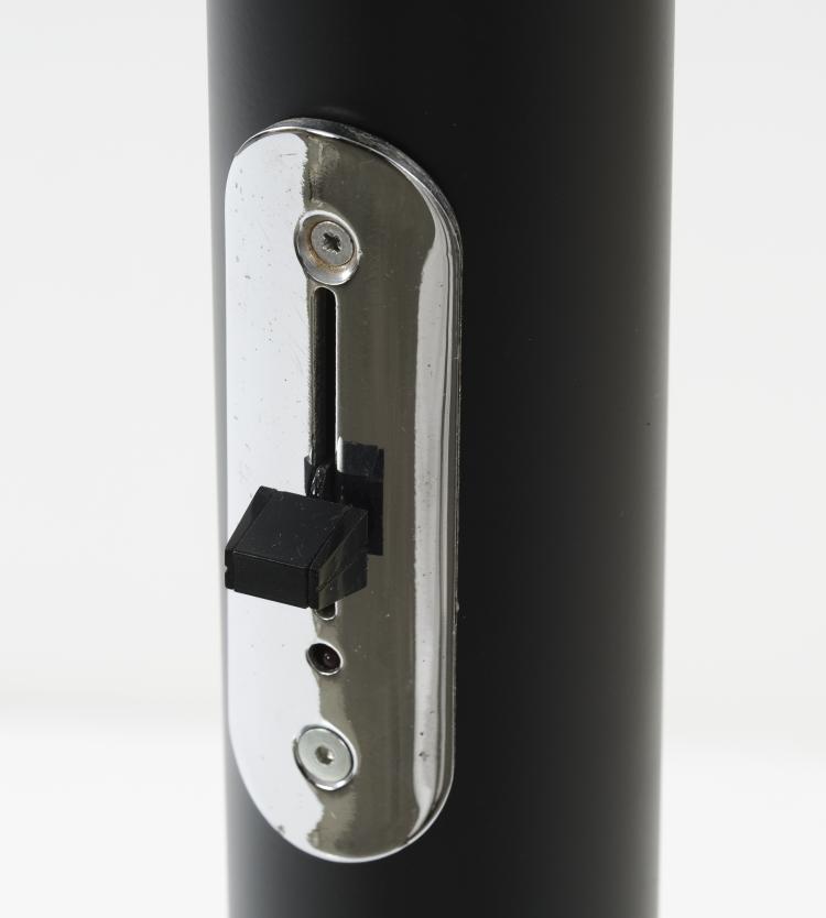 Bild 1 zu Objekt, Stehleuchte 'Callimaco', 1980, Ettore Sottsass, Artemide, Mailand, 151B 559